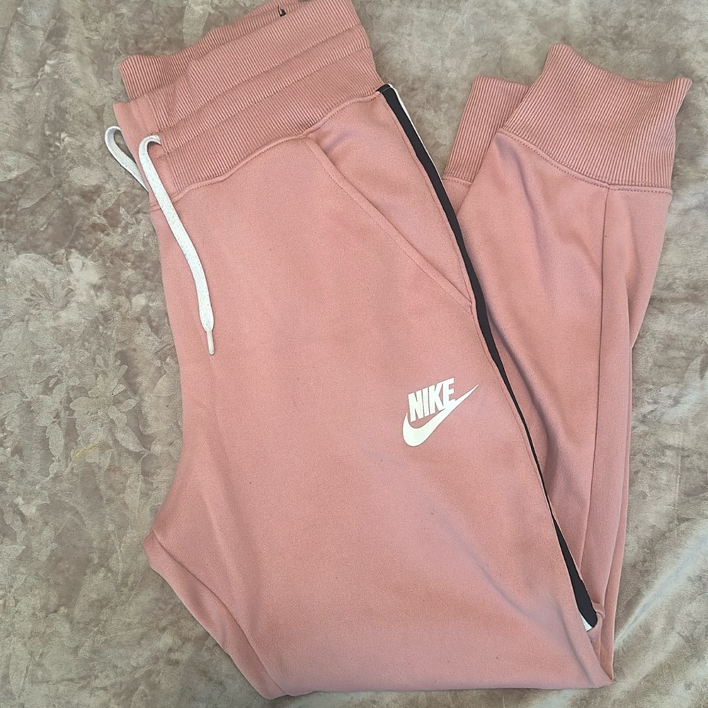 Women’s size medium Nike joggers